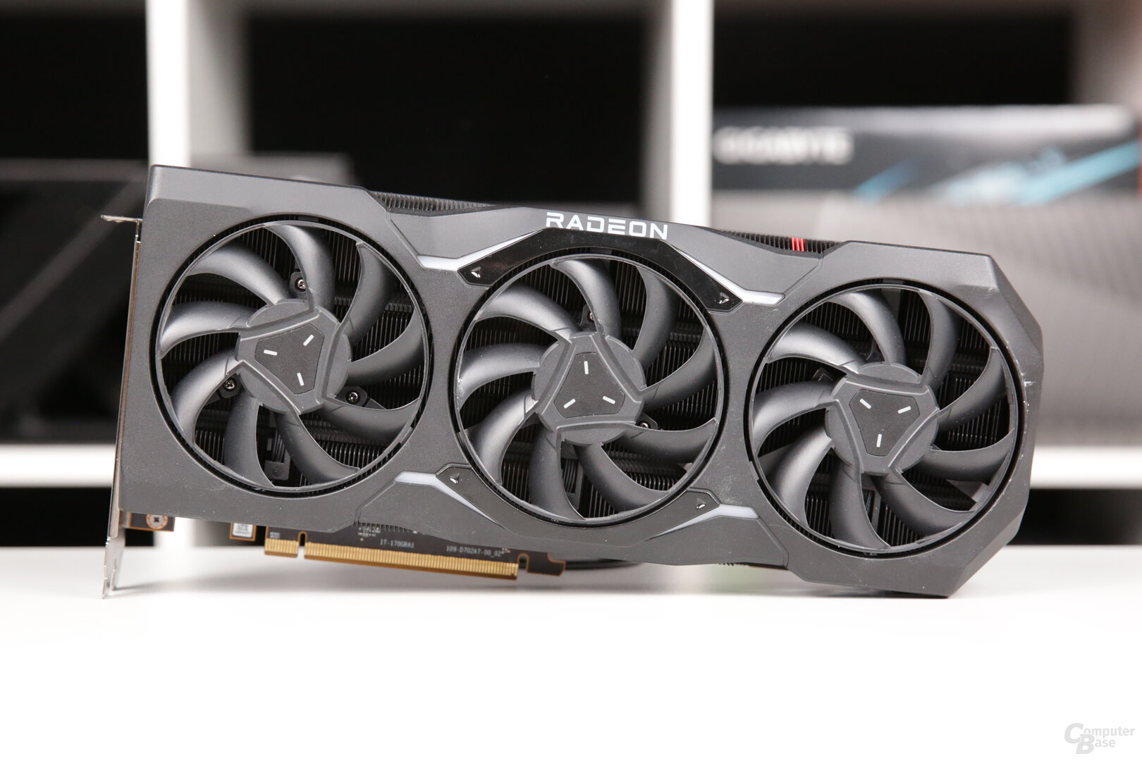 AMD Radeon RX 7900 XTX