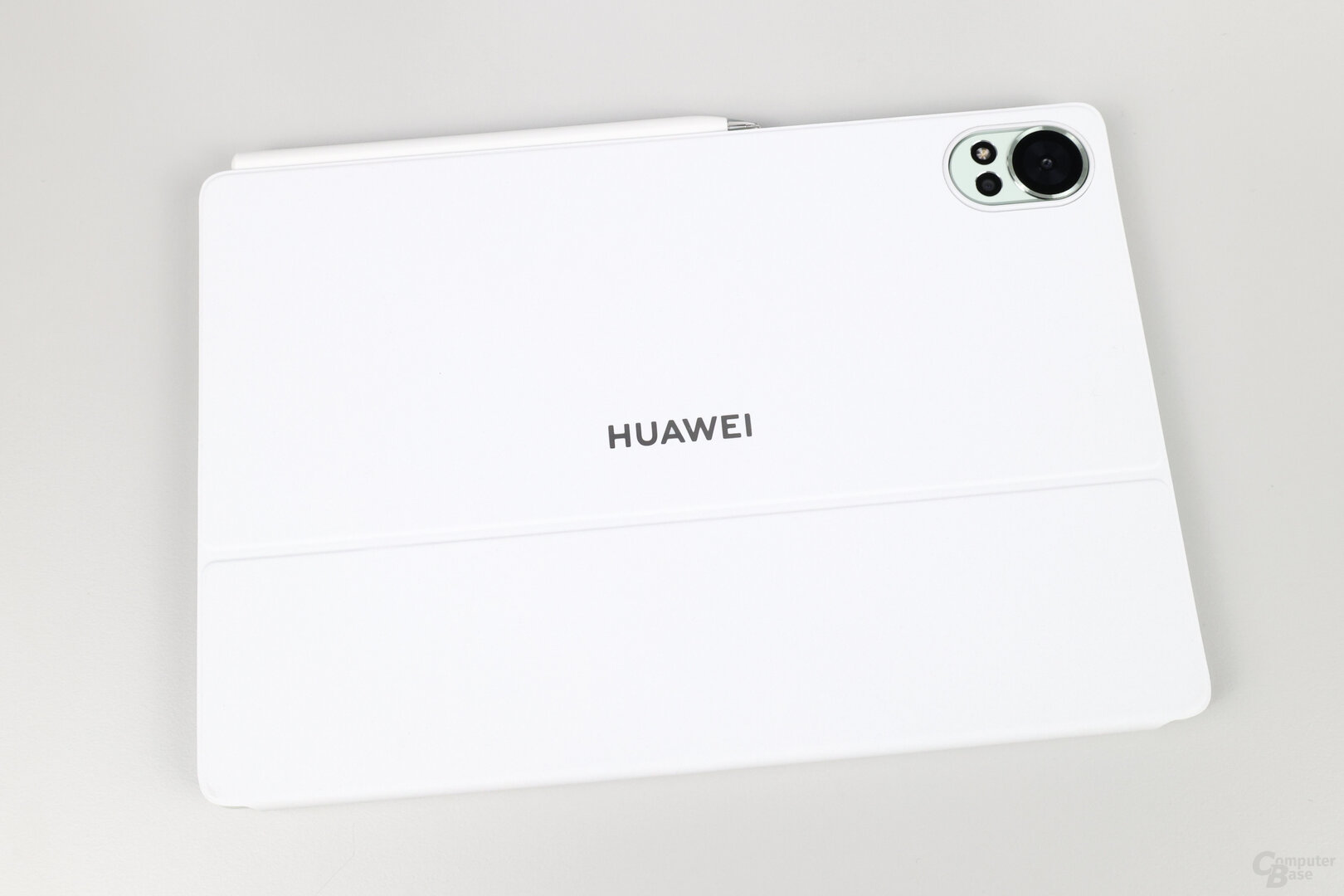 Rückseite des Huawei MatePad 12 X mit Keyboard-Cover