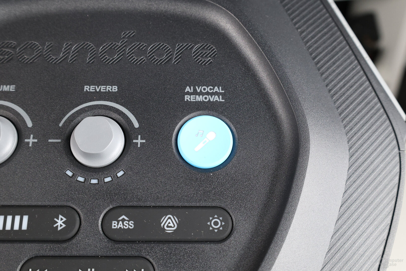 Die AI-Taste des Soundcore Rave 3S