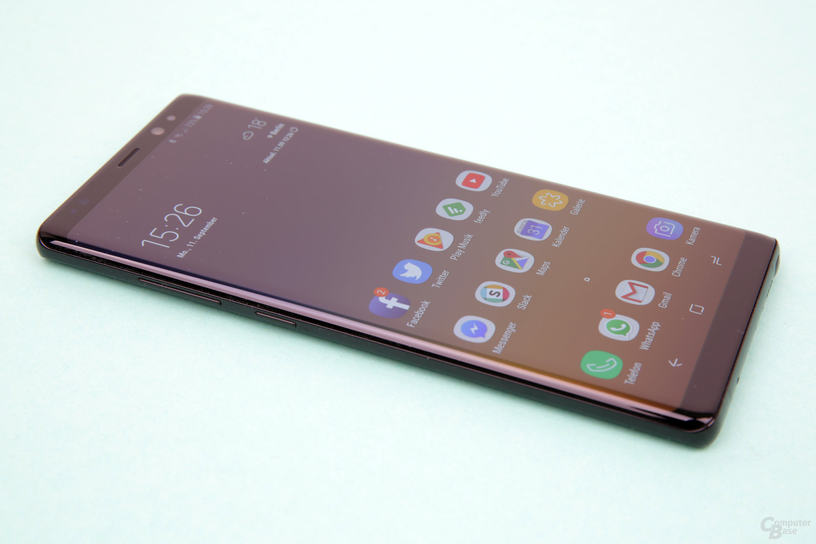 Das neue Design ist merklich eckiger als beim S8