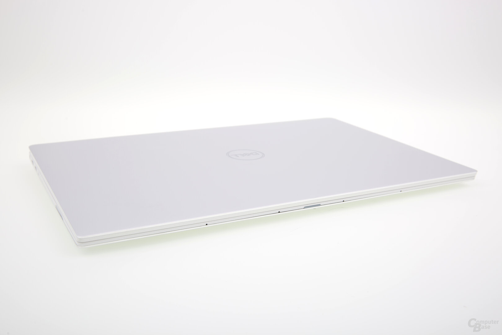 XPS 13 (9380) von vorne mit Mikrofonen für Cortana und Co.